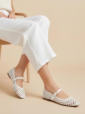 CUSHIONAIRE Weston Woven Mary Jane Flats White Size 8
